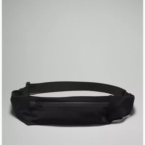 NWOT Lululemon Fast and Free Running Belt size S/M